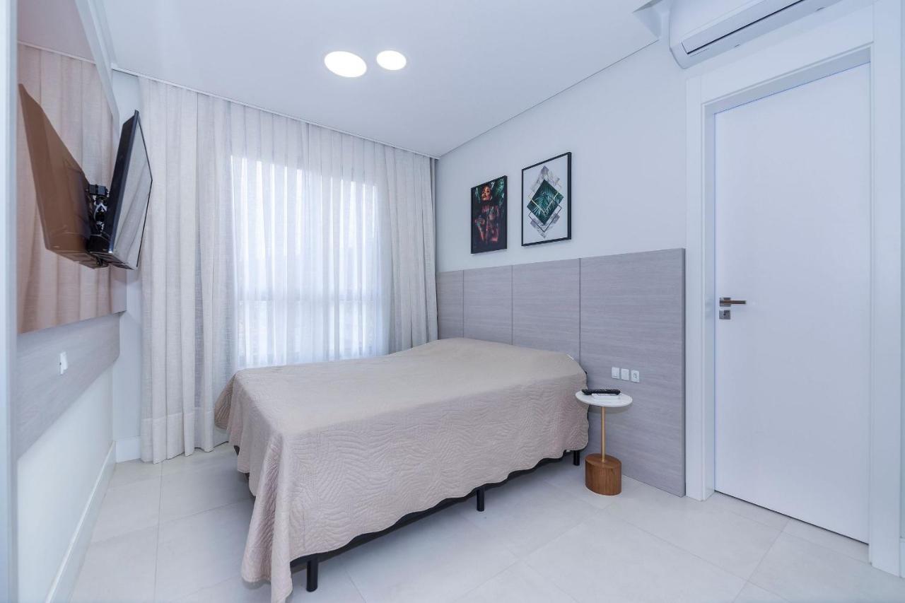 Adra 106 - Apartamento No Centro De Bombinhas - Rooftop Com Piscina E Academia - A Poucos Metros Da Praia - ภายนอก รูปภาพ